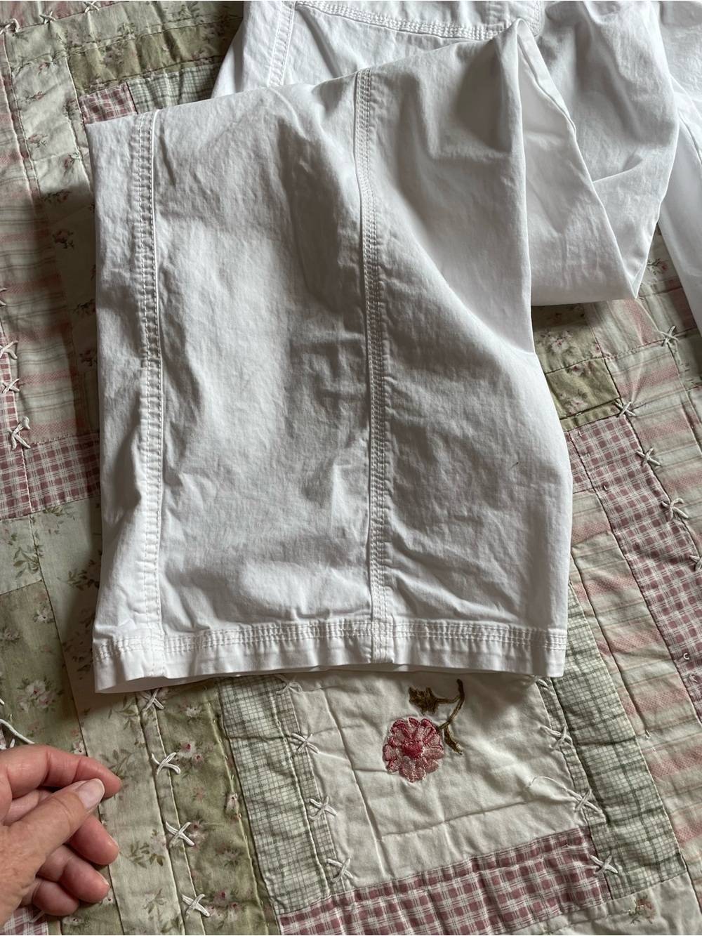 GARAGE DenimWoman’s - Tried on never worn.White Cargo Pants - Casual Wide Leg. - Picture 7 of 9